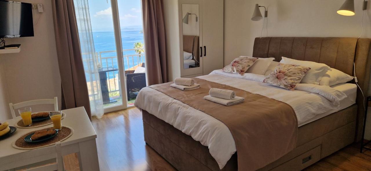 Apartmani Luan Vis Luaran gambar