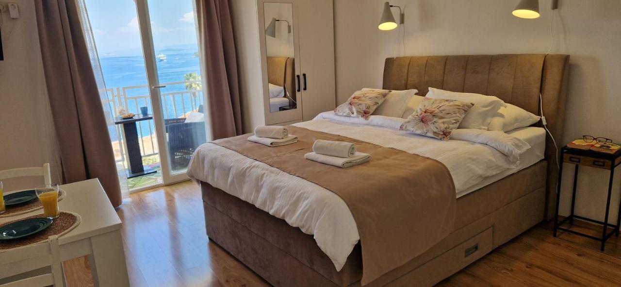 Apartmani Luan Vis Luaran gambar