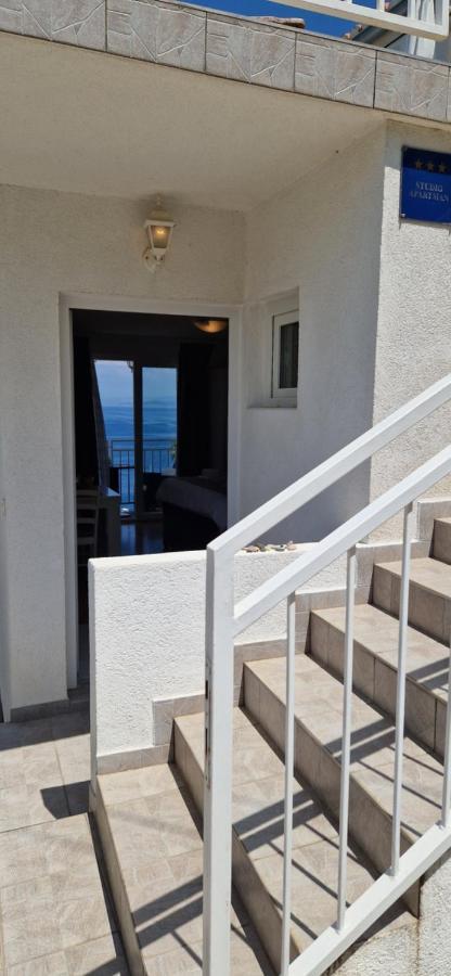 Apartmani Luan Vis Luaran gambar